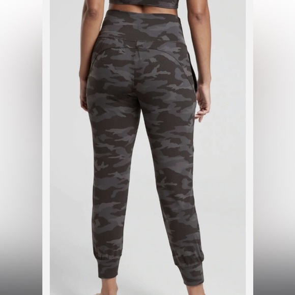 Athleta Salutation Camouflage Joggers - Picture 7 of 7